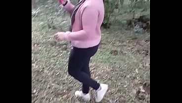 Amateur sex: Married woman swallowing milk in the forest.