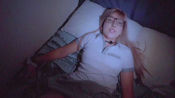 in Homemade Video!! Lazy and Cooperating!! Student Takes Cock in Her Room! POV